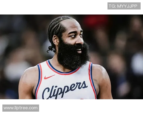 哈登三分球爆发难救主，快船进攻效率垫底引球迷呼吁交易